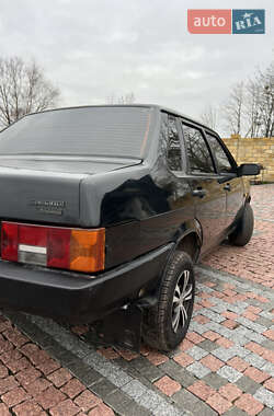 Седан ВАЗ / Lada 21099 2005 в Нововолынске
