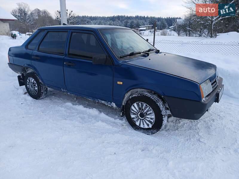 Седан ВАЗ / Lada 21099 2003 в Золочеве