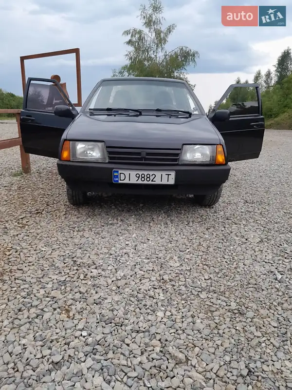 ВАЗ / Lada 21099