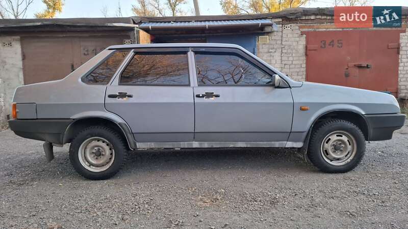 Седан ВАЗ / Lada 21099 2007 в Кривом Роге
