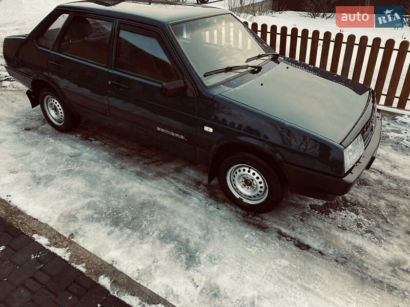 Седан ВАЗ / Lada 21099 2004 в Каменец-Подольском