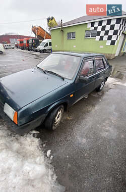 Седан ВАЗ 21099 2004 в Барышевке