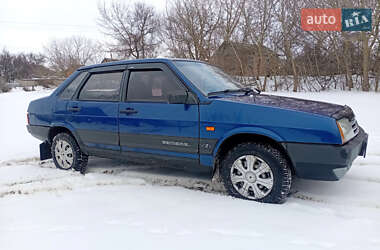 Седан ВАЗ 21099 2001 в Гадяче