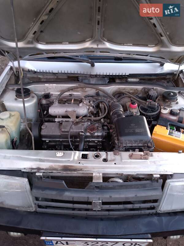 Седан ВАЗ / Lada 21099 2005 в Днепре фото 19 Седан ВАЗ / Lada 21099 2005 в Днепре