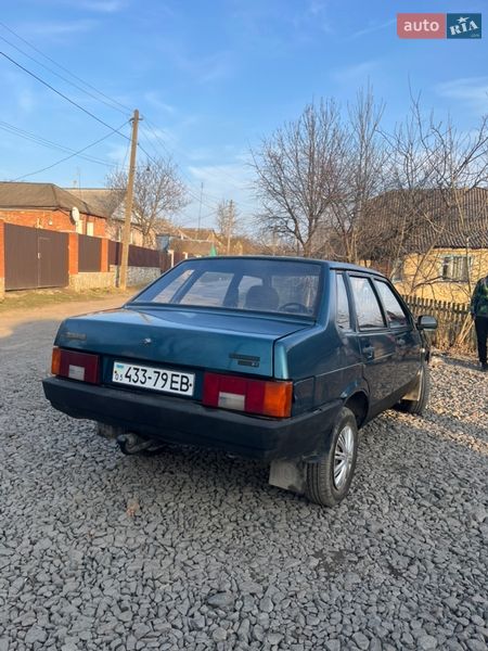 Седан ВАЗ / Lada 21099 2001 в Жмеринке