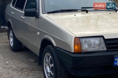 Седан ВАЗ 21099 2008 в Никополе