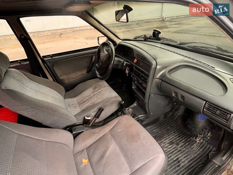 Седан ВАЗ / Lada 21099 1999 в Борисполі