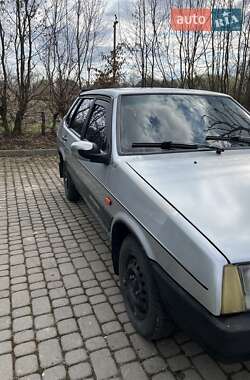 Седан ВАЗ 21099 1998 в Пустомытах