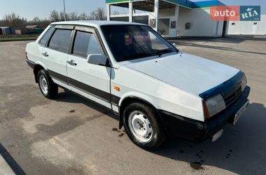 Седан ВАЗ 21099 1993 в Шостке