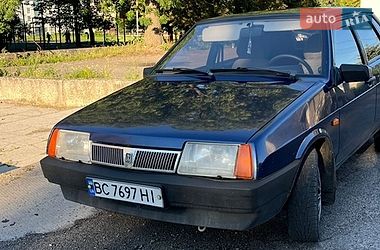 Седан ВАЗ 21099 2004 в Золочеве