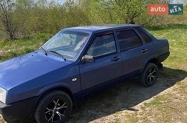 Седан ВАЗ 21099 1999 в Самборе