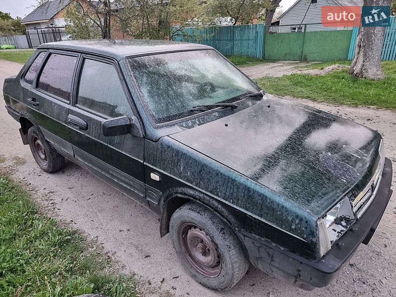 Седан ВАЗ / Lada 21099 2003 в Тараще