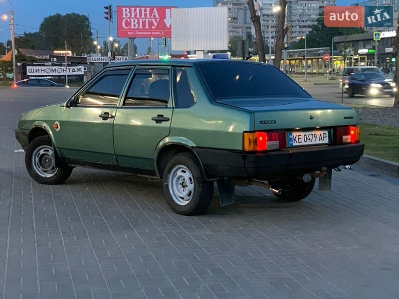 Седан ВАЗ / Lada 21099 2005 в Днепре