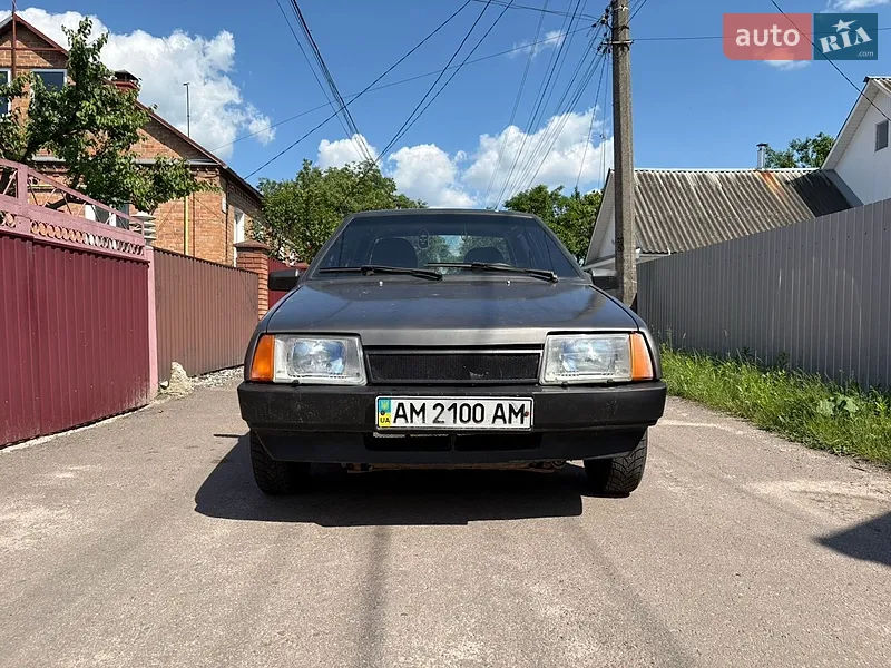 ВАЗ / Lada 21099
