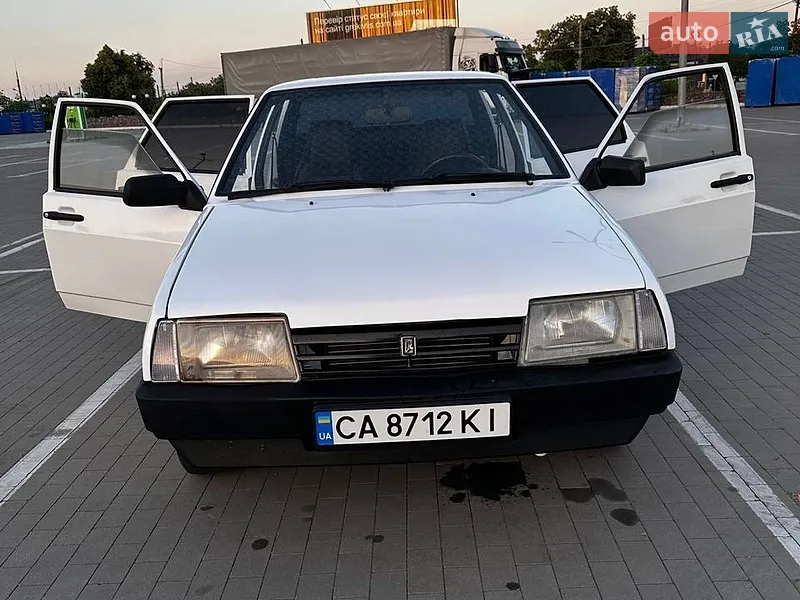 ВАЗ / Lada 21099