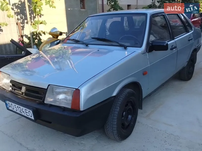 ВАЗ / Lada 21099