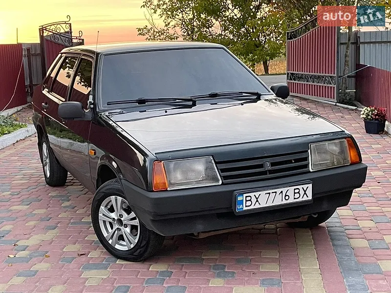 ВАЗ / Lada 21099