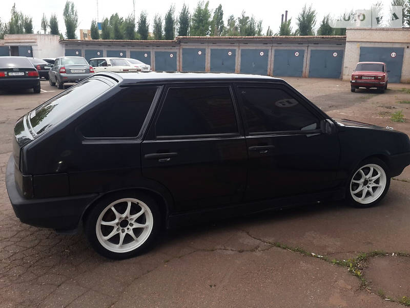 Седан ВАЗ / Lada 2109 1987 в Кривом Роге