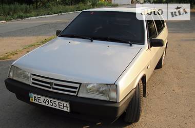 Хэтчбек ВАЗ / Lada 2109 2003 в Кривом Роге