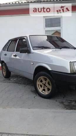 Хэтчбек ВАЗ / Lada 2109 1998 в Черновцах