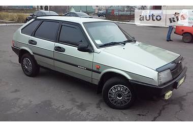 Хэтчбек ВАЗ / Lada 2109 2002 в Киеве