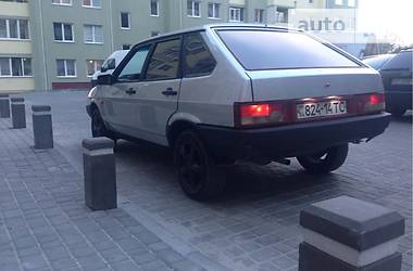 Хетчбек ВАЗ / Lada 2109 2003 в Львові