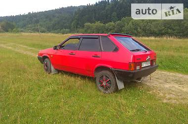 Хэтчбек ВАЗ / Lada 2109 1988 в Сколе