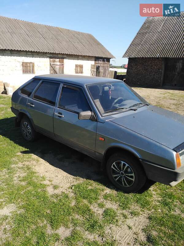 Хетчбек ВАЗ / Lada 2109 2006 в Камені-Каширському