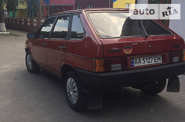 Хэтчбек ВАЗ / Lada 2109 1994 в Врадиевке