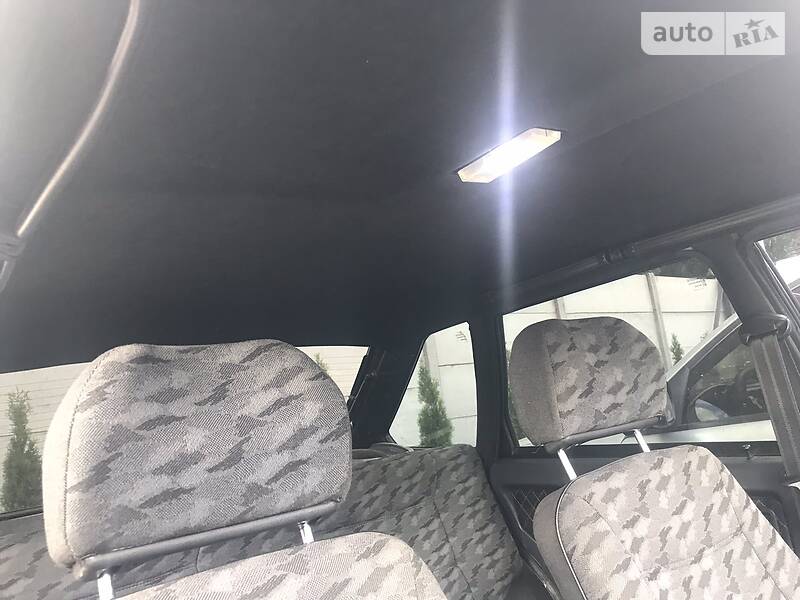 Хетчбек ВАЗ / Lada 2109 2001 в Кривому Розі фото 5 Хетчбек ВАЗ / Lada 2109 2001 в Кривому Розі