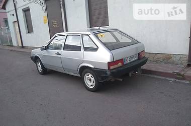 Хэтчбек ВАЗ / Lada 2109 1991 в Городке