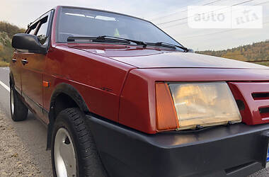 Хэтчбек ВАЗ / Lada 2109 1992 в Львове