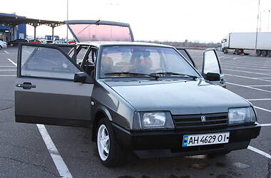 Хэтчбек ВАЗ / Lada 2109 1995 в Мариуполе