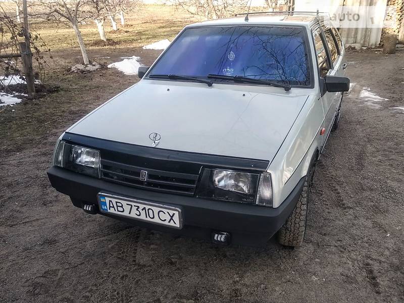 Хетчбек ВАЗ / Lada 2109 2002 в Жмеринці