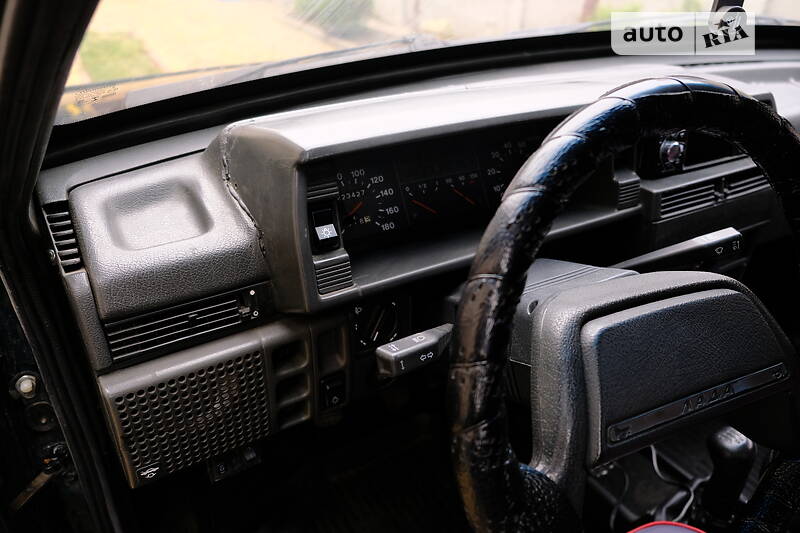 Хэтчбек ВАЗ / Lada 2109 2003 в Виннице