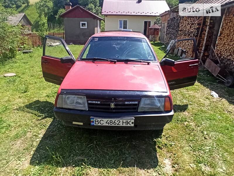 Седан ВАЗ / Lada 2109 1992 в Старом Самборе