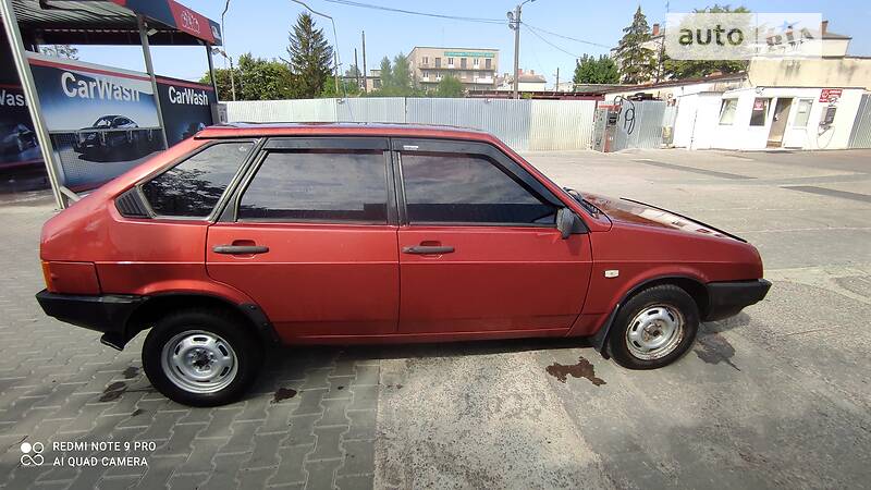 Хэтчбек ВАЗ / Lada 2109 1990 в Стрые