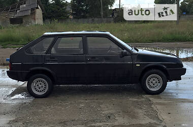 Хэтчбек ВАЗ 2109 1991 в 