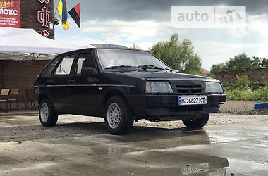 Хэтчбек ВАЗ 2109 1991 в 