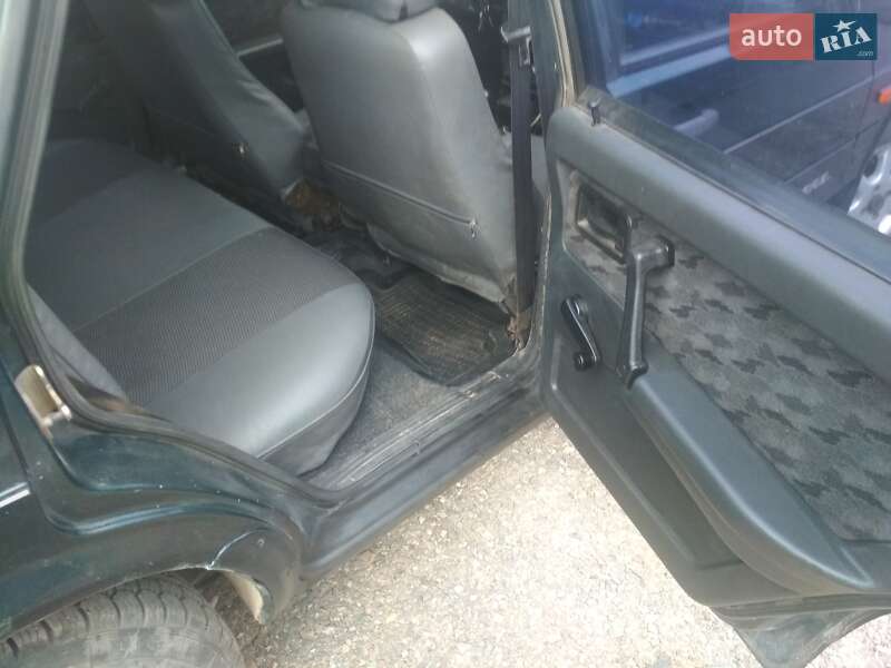 Хэтчбек ВАЗ / Lada 2109 2002 в Львове