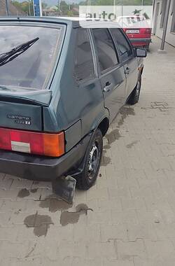 Хэтчбек ВАЗ / Lada 2109 2004 в Самборе