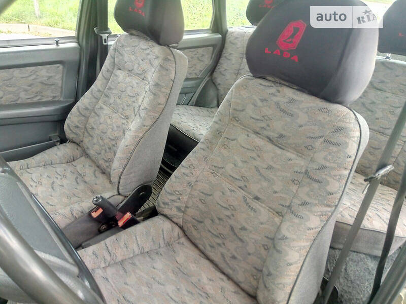 Хэтчбек ВАЗ / Lada 2109 2002 в Львове