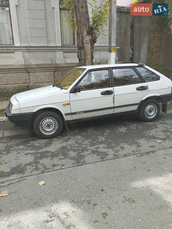 Хэтчбек ВАЗ / Lada 2109 1989 в Белгороде-Днестровском
