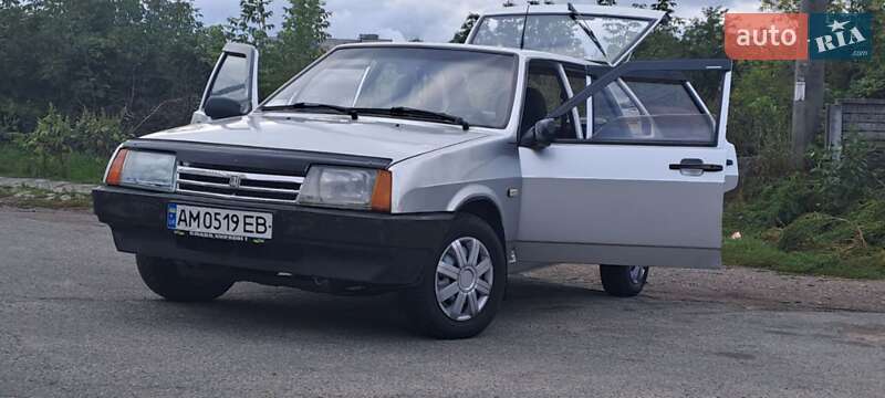 Хэтчбек ВАЗ / Lada 2109 1991 в Чернигове