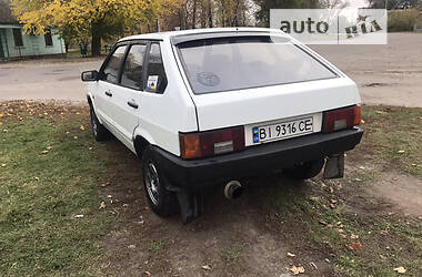 Хэтчбек ВАЗ / Lada 2109 1990 в Хороле
