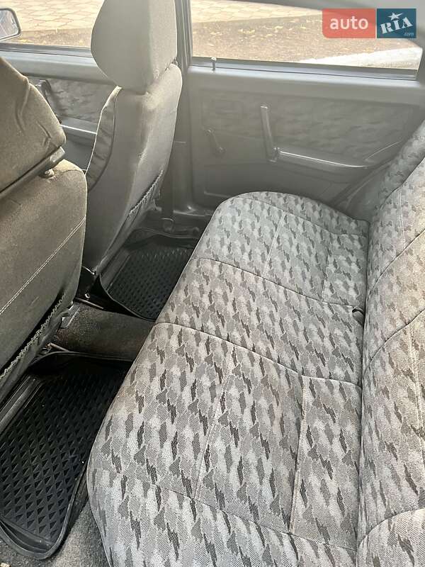 Хэтчбек ВАЗ / Lada 2109 2002 в Одессе