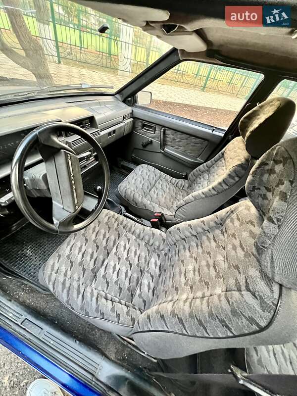 Хэтчбек ВАЗ / Lada 2109 2002 в Одессе