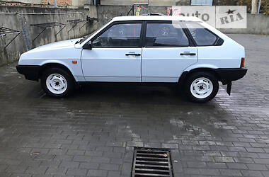 Хетчбек ВАЗ / Lada 2109 1988 в Чернівцях