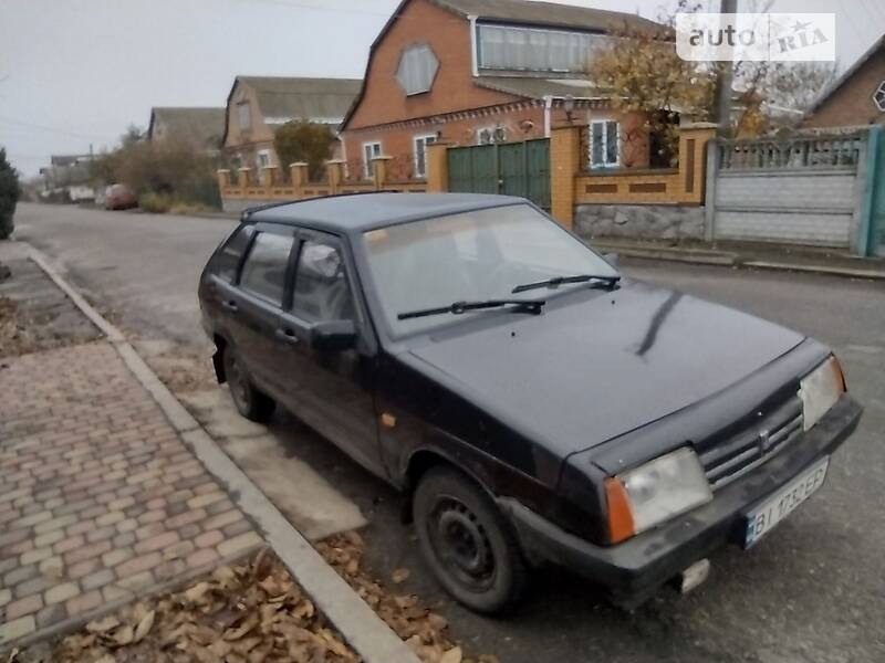 Хэтчбек ВАЗ / Lada 2109 1988 в Хороле