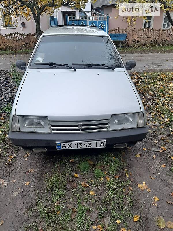 Хэтчбек ВАЗ / Lada 2109 1988 в Золочеве